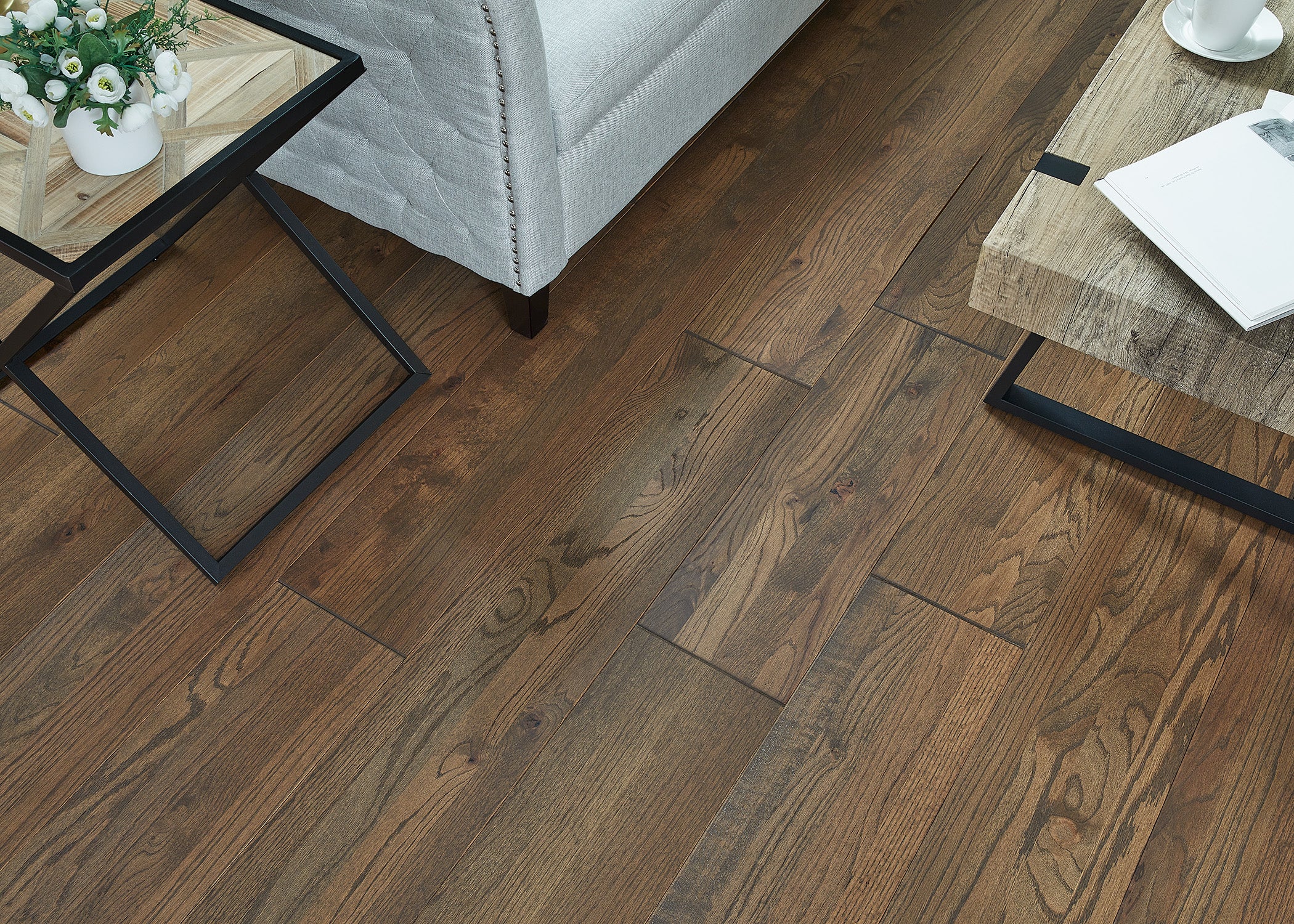 3/4 in. East Hampton Oak Prefinished Solid Hardwood Flooring 8.5 in. Wide - Image 3