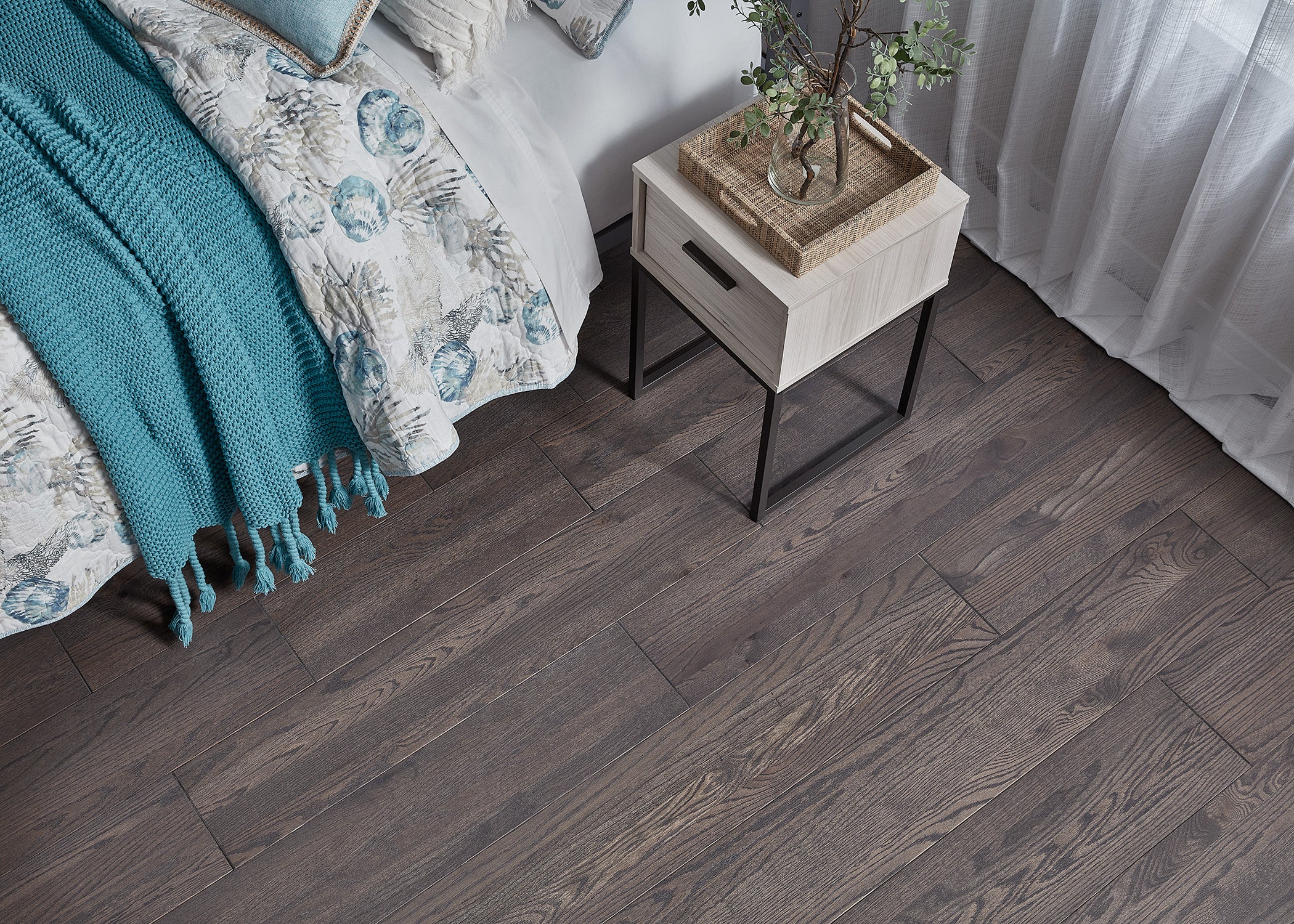 3/4 in. West Hampton Prefinished Solid Oak Hardwood Flooring 8.5 in. Wide - Image 4