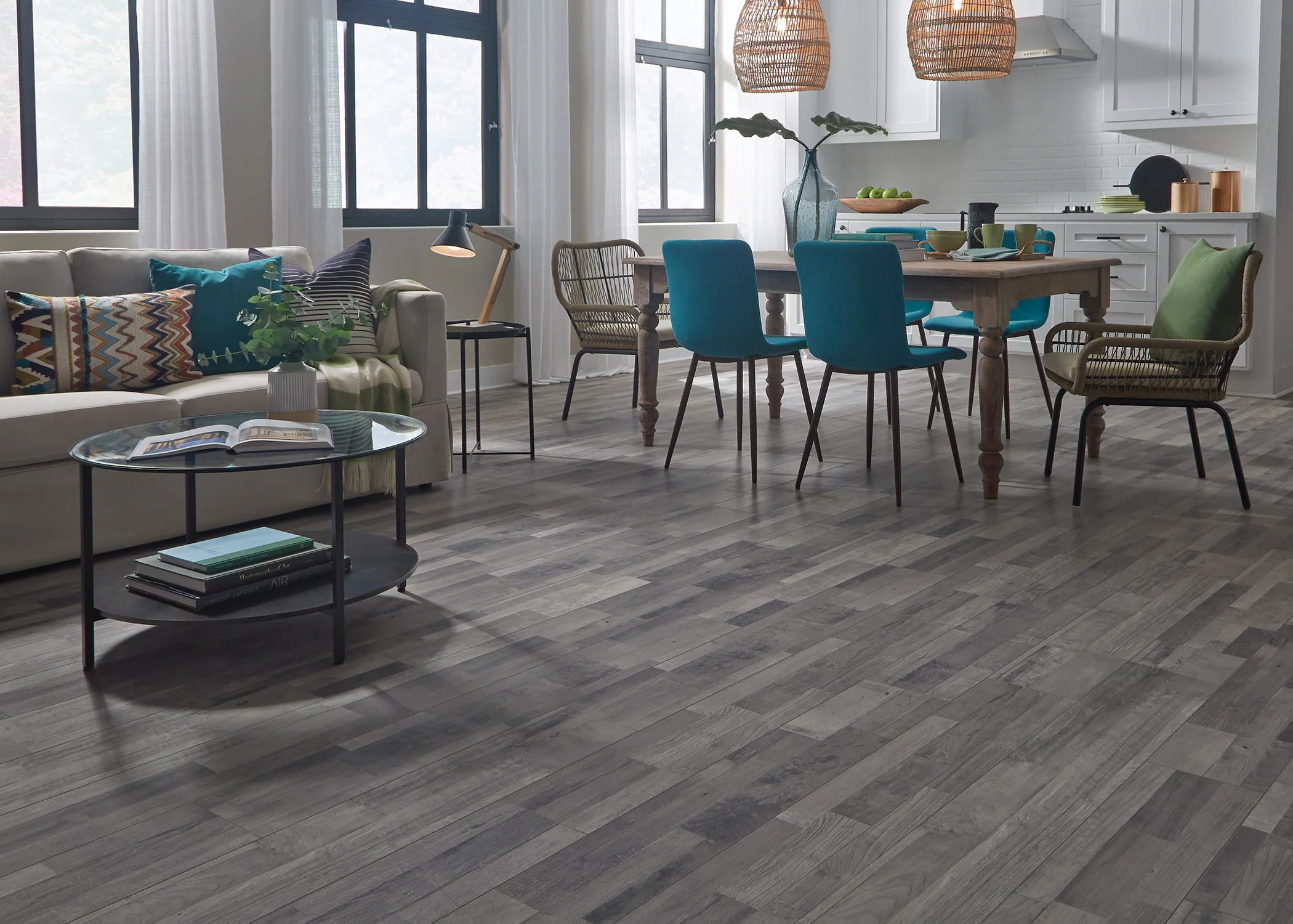 10mm Shelter Bay Oak w/ pad Water-Resistant Laminate Flooring 8.03 in. Wide x 47.64 in. Length - Image 4
